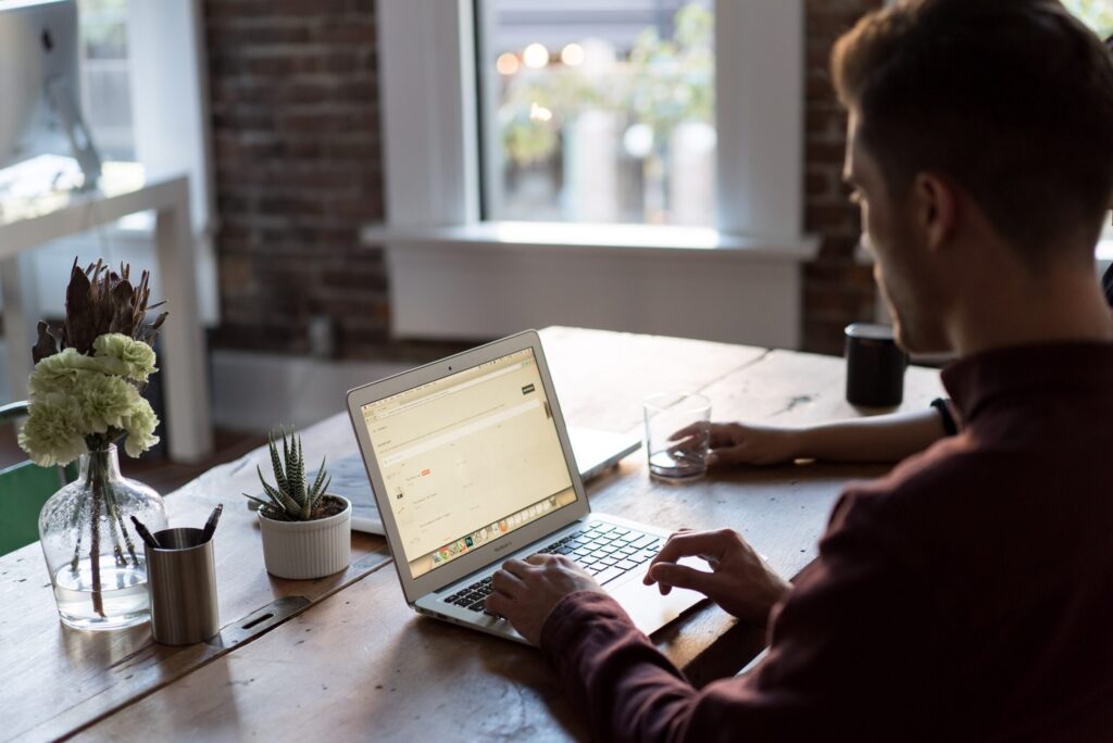 Etiquetas y Categorias en contenido para adultos